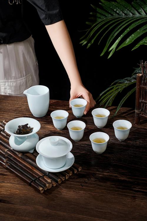 枯木逢春 一席茶器里的東方新生